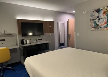 Microtel Inn & Suites by Wyndham Independence hotel thumbnail 7