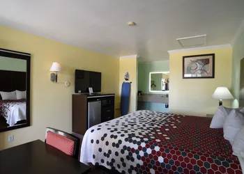 Morro Bay Beach Inn hotel thumbnail 3
