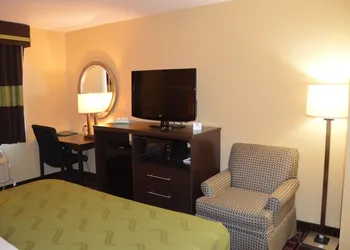 Quality Inn O'Fallon - St Louis hotel thumbnail 5