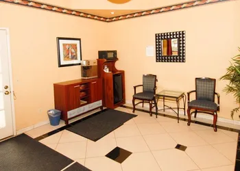 Regency Inn And Suites hotel thumbnail 3