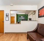 HomeTowne Studios by Red Roof Fresno - West hotel detail image 3