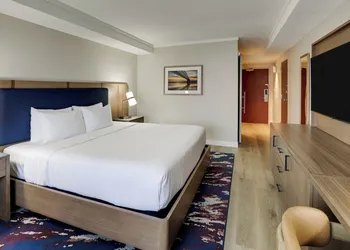 The Atrium Hotel on Third hotel thumbnail 3