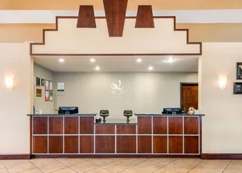 Quality Inn & Suites Tarpon Springs South hotel thumbnail 3