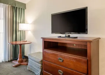 Quality Inn & Suites Tarpon Springs South hotel thumbnail 6