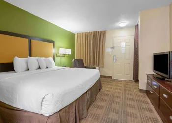 Studio 6 Suites Sacramento Northgate CA hotel thumbnail 8