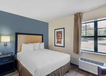 Extended Stay America Select Suites Chicago Rolling Meadows hotel thumbnail 4