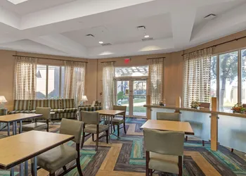 La Quinta Inn & Suites by Wyndham Ft. Lauderdale Airport hotel thumbnail 2