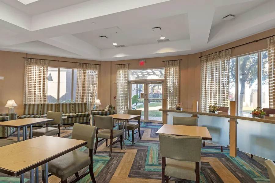 La Quinta Inn & Suites by Wyndham Ft. Lauderdale Airport hotel detail image 2