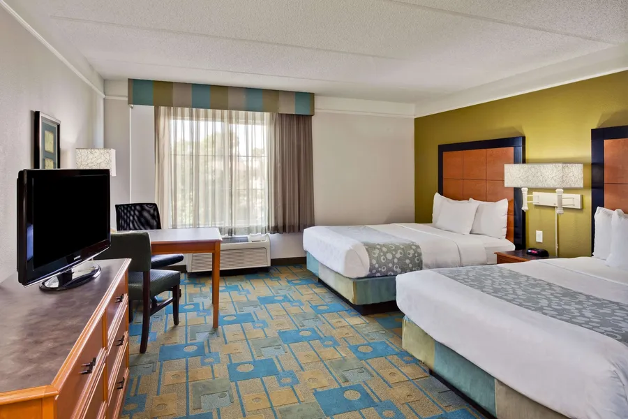 La Quinta Inn & Suites by Wyndham Ft. Lauderdale Airport hotel detail image 6