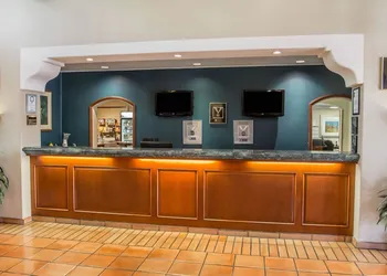 Quality Suites Downtown San Luis Obispo hotel thumbnail 5