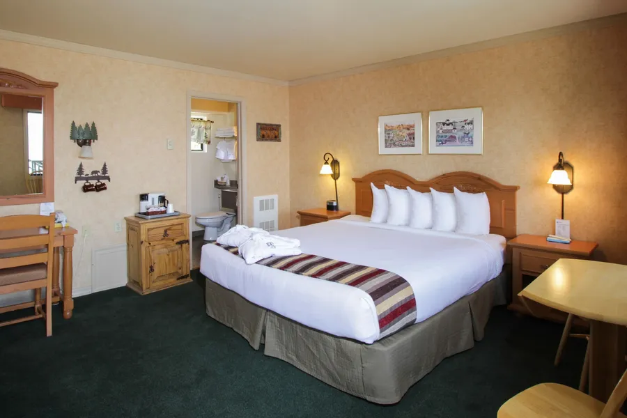 Pepper Tree Inn hotel detail image 6