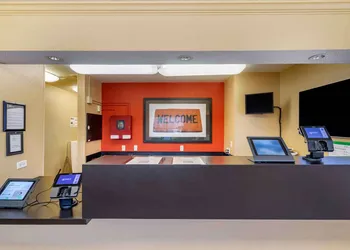 Extended Stay America Select Suites Tampa North Airport hotel thumbnail 3