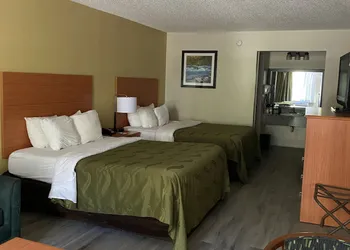 Quality Inn near Manatee Springs State Park hotel thumbnail 8