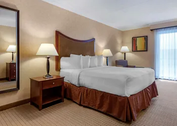 Best Western Plus Oswego Hotel and Conference Center hotel thumbnail 8