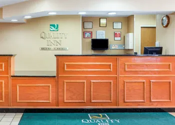 Quality Inn Ottawa near Starved Rock State Park hotel thumbnail 2