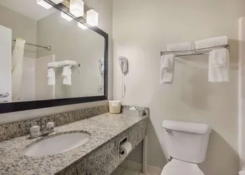 MainStay Suites Joliet I-55 hotel thumbnail 4