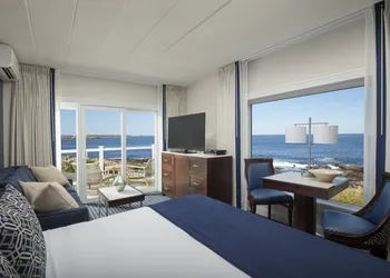Ocean House Hotel at Bass Rocks hotel thumbnail 2