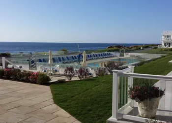 Ocean House Hotel at Bass Rocks hotel thumbnail 8