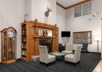 Baymont by Wyndham Chester IL hotel thumbnail 2