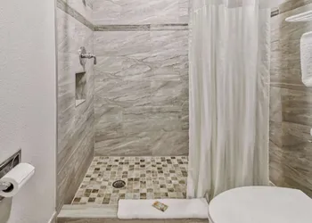 Rodeway Inn & Suites Haines City - Winter Haven hotel thumbnail 3