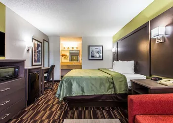 Quality Inn Albemarle hotel thumbnail 5
