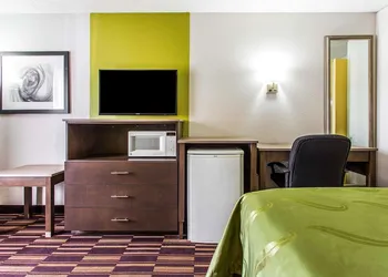 Quality Inn Albemarle hotel thumbnail 7