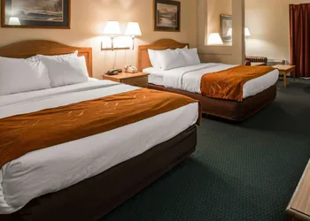 Super 8 by Wyndham Cherokee hotel thumbnail 6