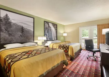 Super 8 by Wyndham Cherokee hotel thumbnail 8