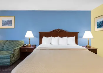 Days Inn by Wyndham Mocksville hotel thumbnail 5