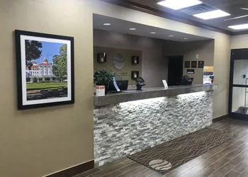 Comfort Inn Pinehurst - Southern Pines hotel thumbnail 2