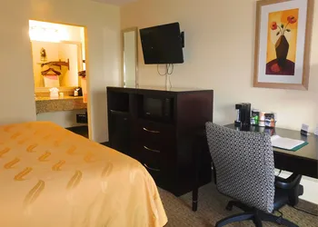Quality Inn Jonesville I-77 hotel thumbnail 4