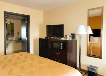 Quality Inn Jonesville I-77 hotel thumbnail 6