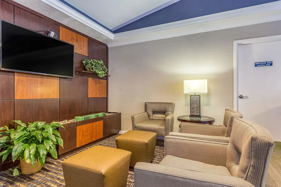 Comfort Inn Independence - Cleveland hotel detail image 2