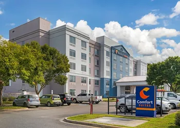 Comfort Suites Gastonia - Charlotte hotel thumbnail 4