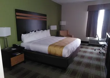 Quality Inn & Suites Mount Vernon hotel thumbnail 5