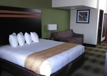 Quality Inn & Suites Mount Vernon hotel thumbnail 8