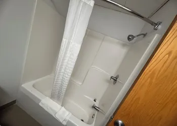 Quality Inn Waynesburg - Morrisville hotel thumbnail 6
