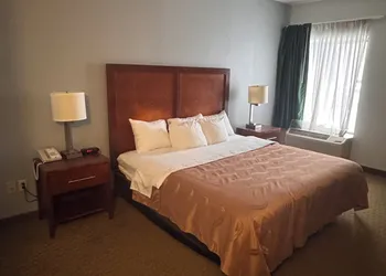 Quality Inn Waynesburg - Morrisville hotel thumbnail 7