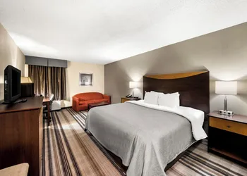 Quality Inn Bulls Gap hotel thumbnail 6
