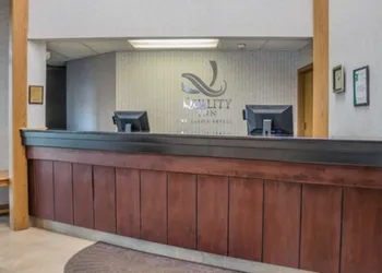 Quality Inn Port Clinton Waterfront hotel thumbnail 4