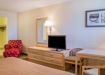 Quality Inn Port Clinton Waterfront hotel thumbnail 5