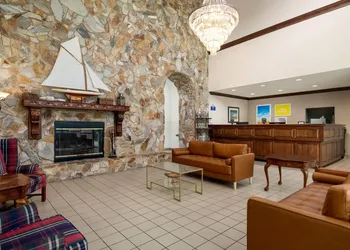 Days Inn by Wyndham Lexington hotel thumbnail 3