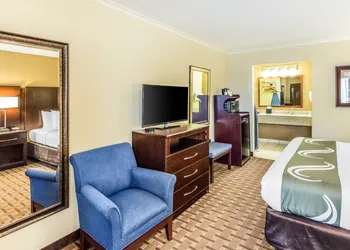 Quality Inn & Suites Abilene North hotel thumbnail 8