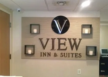 The View Inn & Suites hotel thumbnail 5