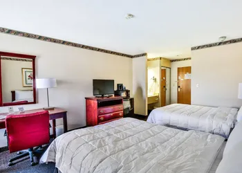 The View Inn & Suites hotel thumbnail 7