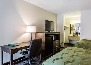 Quality Inn Culpeper hotel thumbnail 4