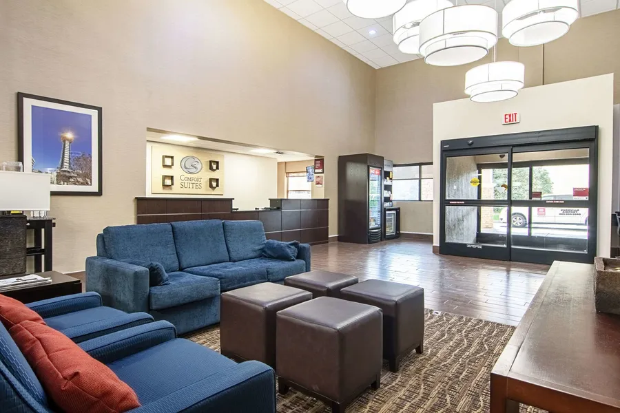 Comfort Suites Knoxville Airport hotel detail image 2
