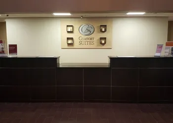 Comfort Suites Knoxville Airport hotel thumbnail 5