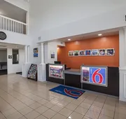 Motel 6 Bedford, TX - Fort Worth hotel detail image 7