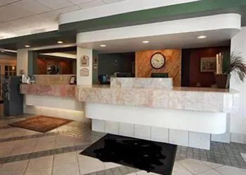 Days Inn by Wyndham Albion hotel thumbnail 3